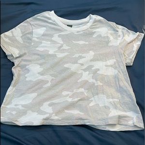 Wild Fable camouflage tee